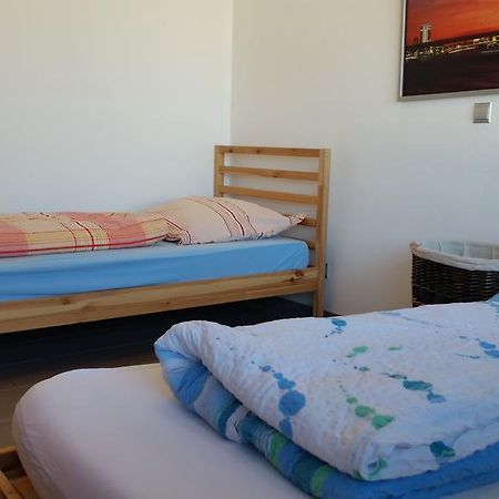 Monteurwohnung Нойс Екстериор снимка
